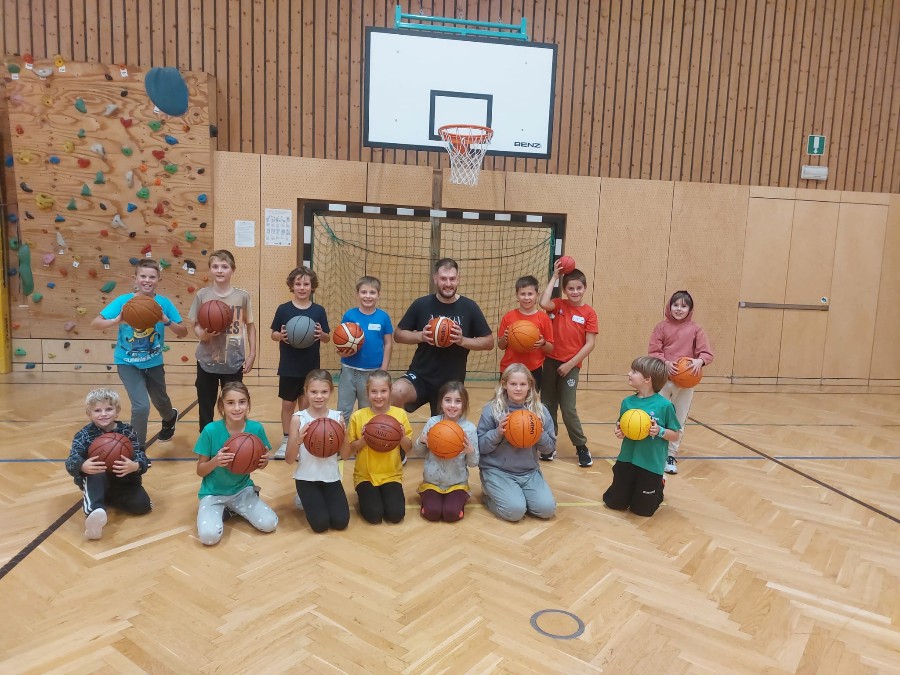 Spix- Spielerisch Basketball entdecken