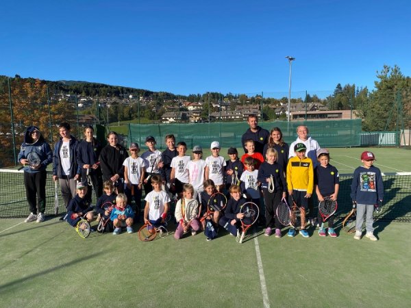Erfolgreiches Kinder-Abschlussturnier des Ritten Sport Tennis